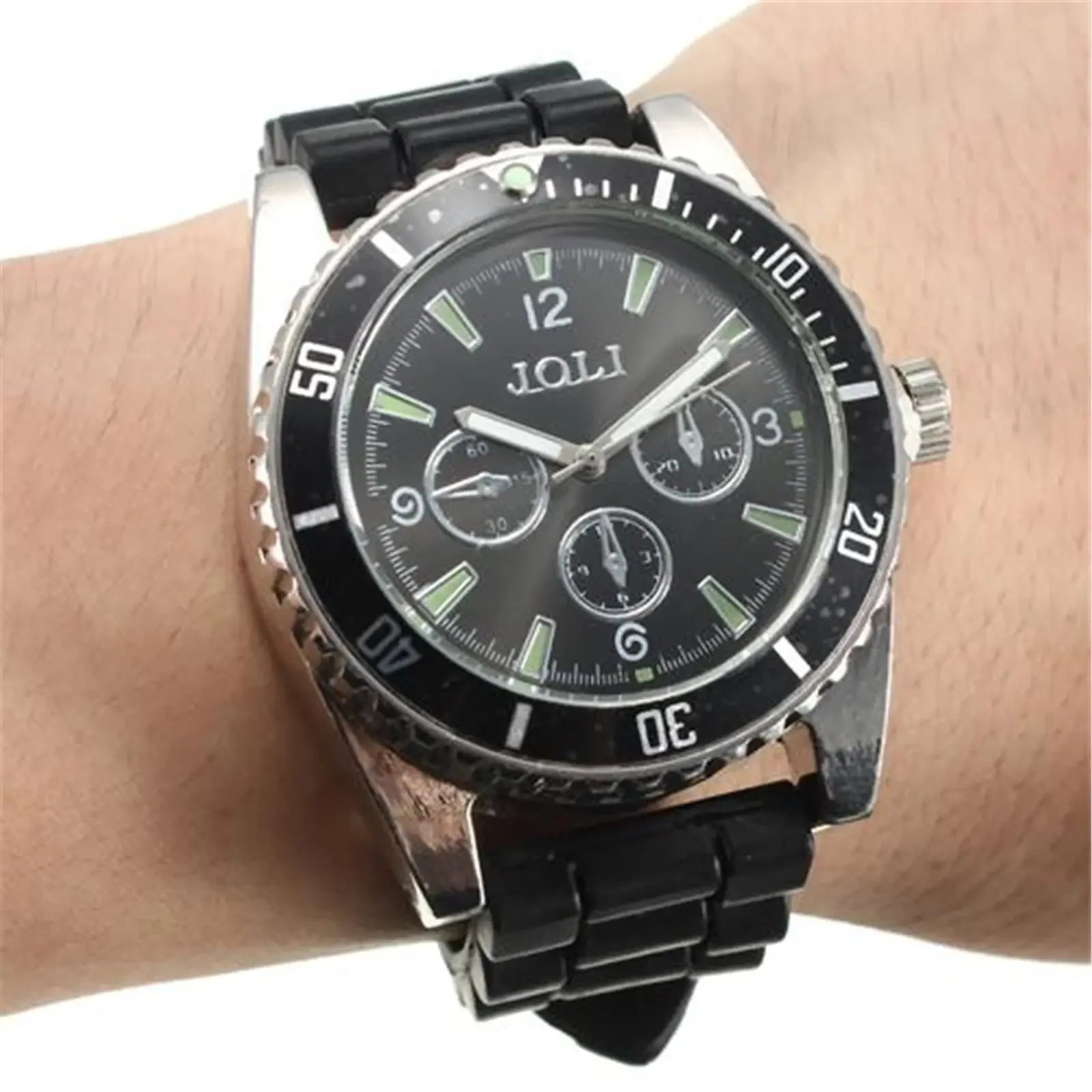 Grinder Watch 2-in-1 - Discreet & Stylish - Premium rolling machines and accessories for smooth joints.